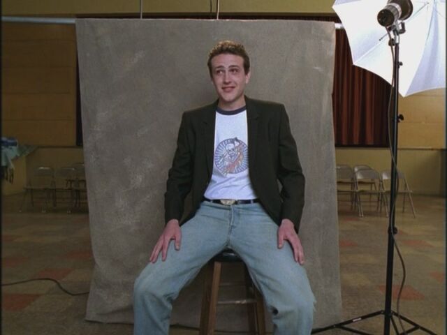 File:Opening-Credits-Jason-Segel-freaks-and-geeks-17545271-800-600.jpg