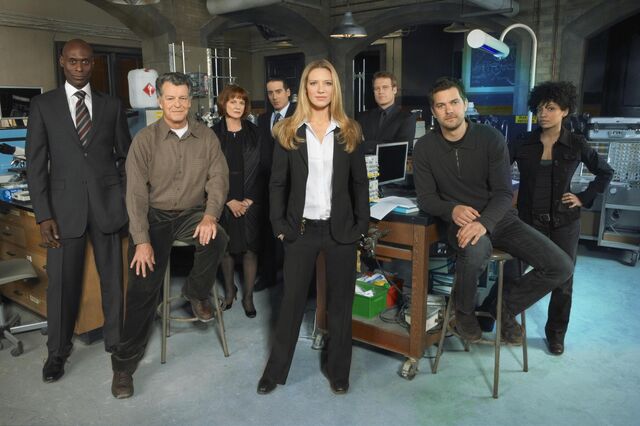 Archivo:Cast.jpg