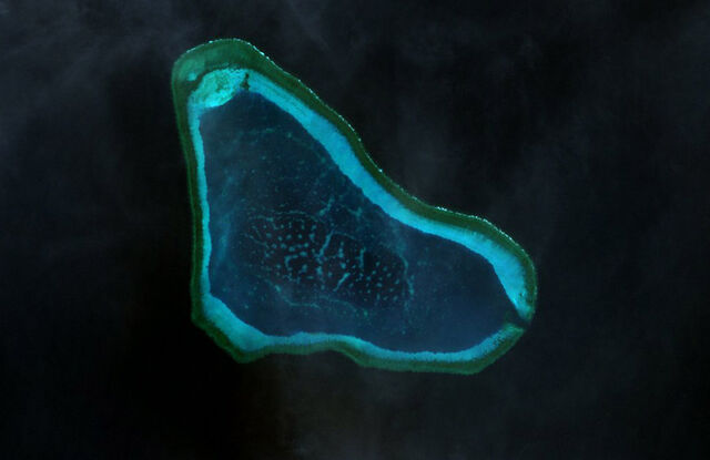 File:Scarborough Shoal Landsat.jpg
