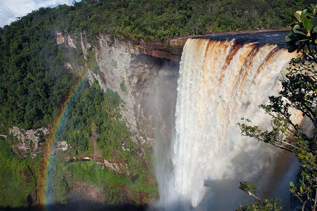 File:Kaieteur falls by surinameblogger.jpg
