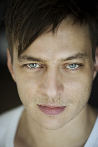 Datei:600full-tom-wlaschiha.jpg