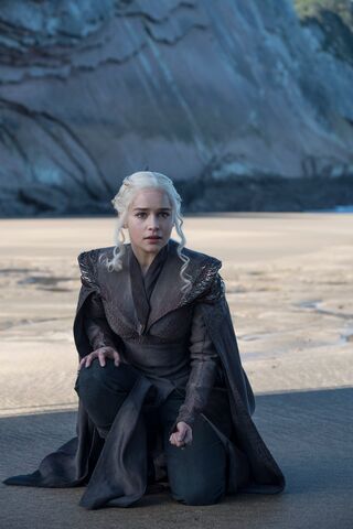 File:Season 7 Daenerys.jpg