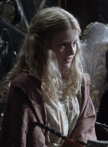 File:Myrcella Baratheon 1x02.jpg