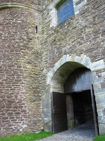 Datei:SchottlandCastleDoune (9).jpg