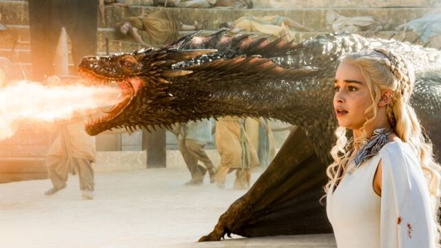 Datei:509Drogon Daenerys.jpg