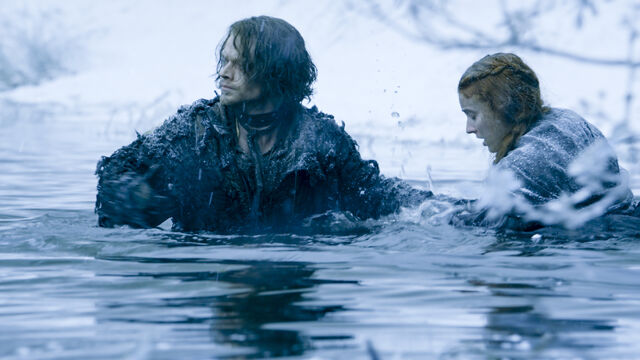 File:Game-of-thrones-season-6-image-alfie-allen-sophie-turner.jpg