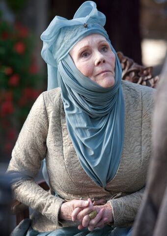 File:Olenna-Tyrell-S4EP01.jpg