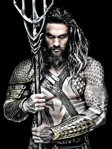 Fil:Batman-v-superman-aquaman-jason-momoa.jpg