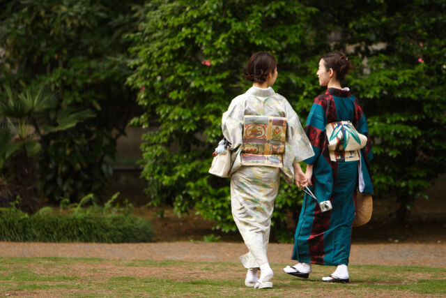 File:Japanese women.jpg