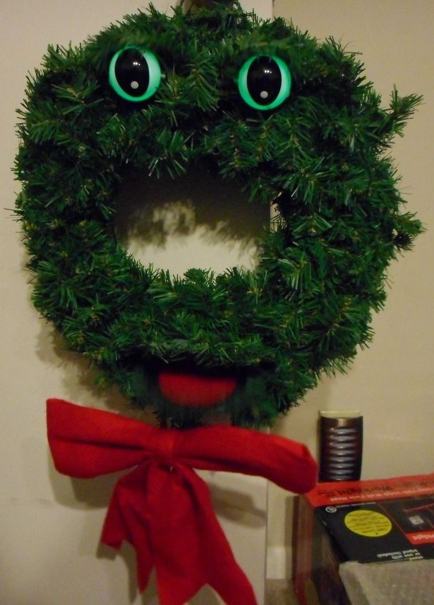 Gemmy Christmas ORIGINAL TALKING WREATH Douglas Fir Singing Motion Animated