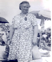 Eva Douse0001