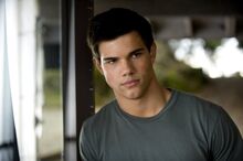 Taylor lautner 1309911181