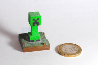 Tiny Creeper Statue