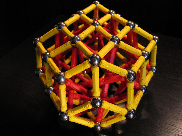 File:Bi elongated rhombic triacontahedron b.jpg