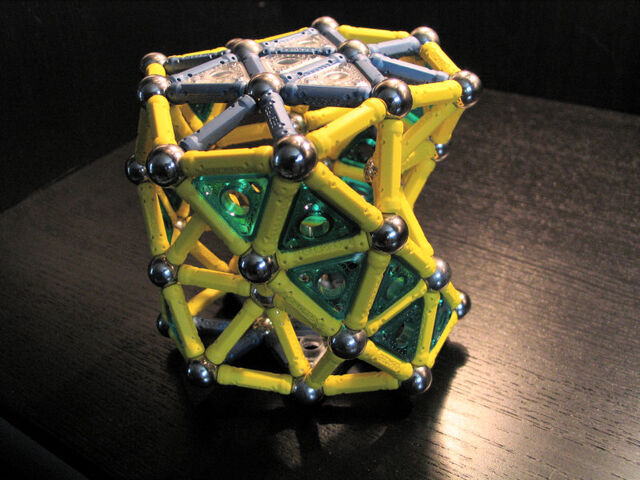 File:Spiral deltahedron.jpg