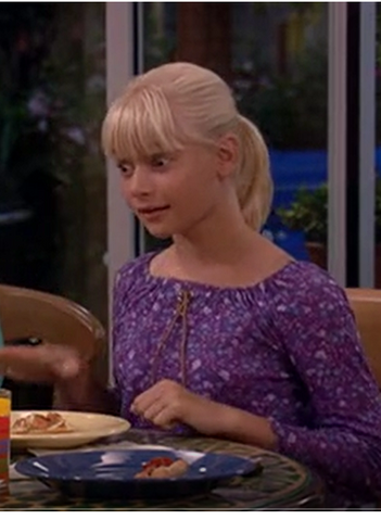 File:Carly Schroeder as Ashley.png