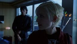 3x01 Chloe.jpg