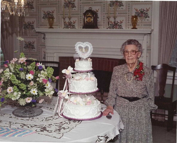 File:Grace Thaxton100.jpg