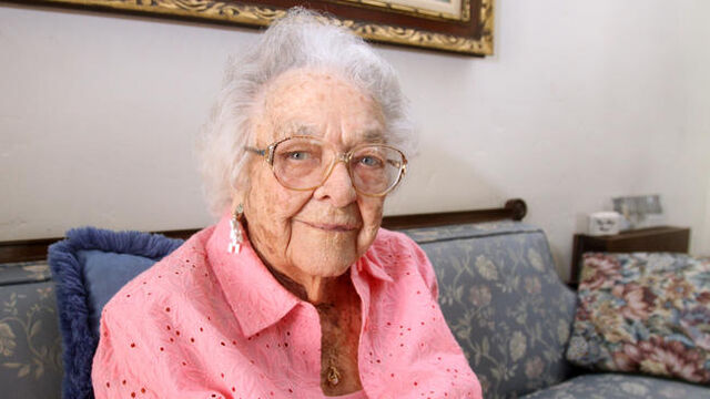 File:Gertrude Ness.jpg