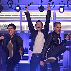 File:Glee-its-my-life.jpg