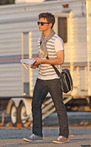 File:Tumblr lojd0kgHU01qfw6gq.jpg