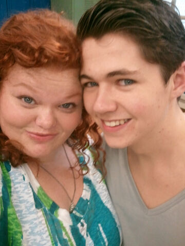 File:Hannahdamian-gleeproject.jpg