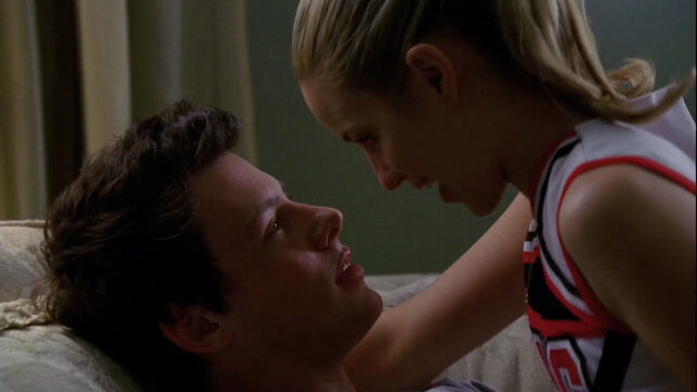 File:Fuinn-1x01-Pilot-glee-couples-11829068-1280-720.jpg