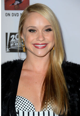 File:Becca 11.jpg