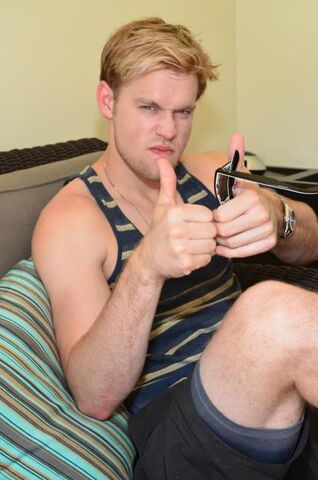 File:Tumblr m9paltLYMv1rpdcyao1 500.jpg