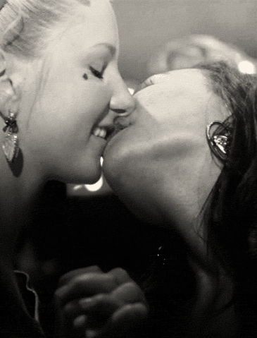 File:Tumblr lzfbcntzqd1r7oavvo2 500.gif