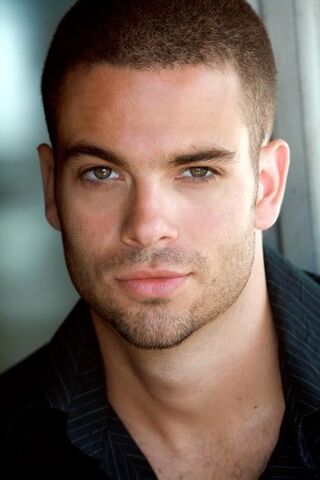 File:Mark-salling-as-puck-puck-8629720-5.jpg