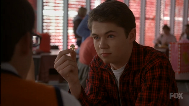 File:Roryclover.png
