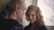 830px-2x12-Silly-Love-Songs-sam-and-quinn-23986893-1580-888.jpg