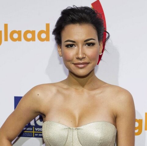 File:Naya-rivera-kim-cattrall-glaad-media-awards-06.jpg
