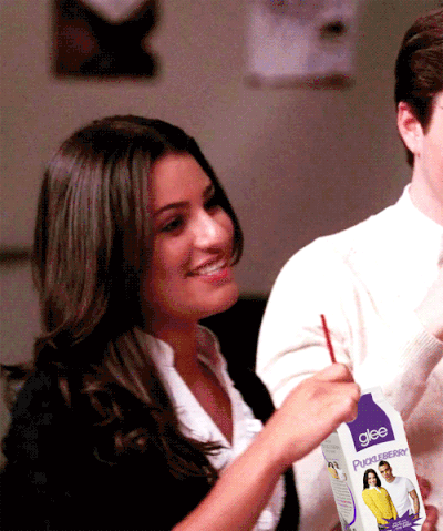 File:Tumblr li8b7a1ODj1qe1u2co1 500.gif