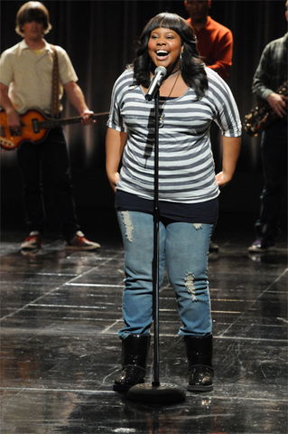 File:Mercedes singing.png