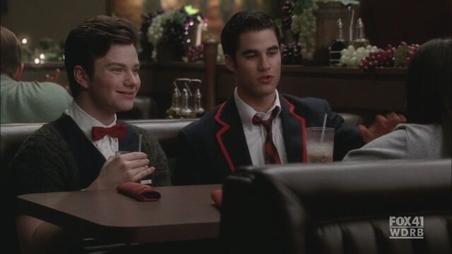 File:Kurt-Blaine-2x07-The-Substitute-kurt-and-blaine-17029733-1280-720.jpg