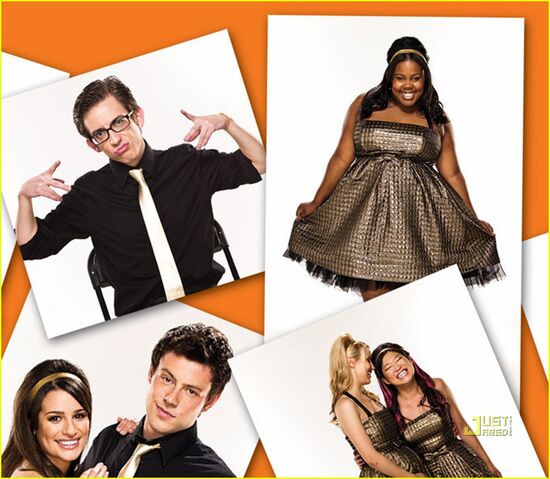 File:Glee-album-artwork-journey-to-regionals-02.jpg