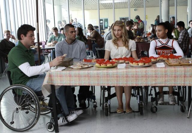 File:Glee-wheels.jpg