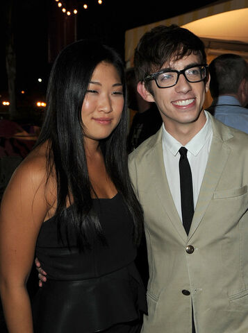 File:Kevin+McHale+Jenna+Ushkowitz+FOX+2010+Summer+pZrshr5l5Hcl.jpg