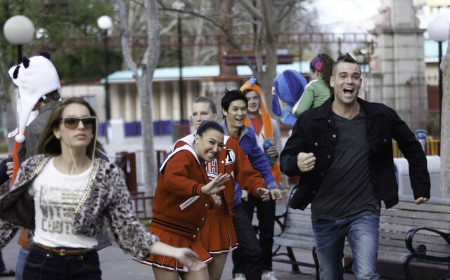 File:Glee-big-brother-6.jpg
