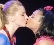 File:Britt and santy.jpg