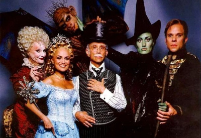 Broadway-musical-wicked-cast
