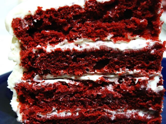File:Gf red velvet cake 023.jpg