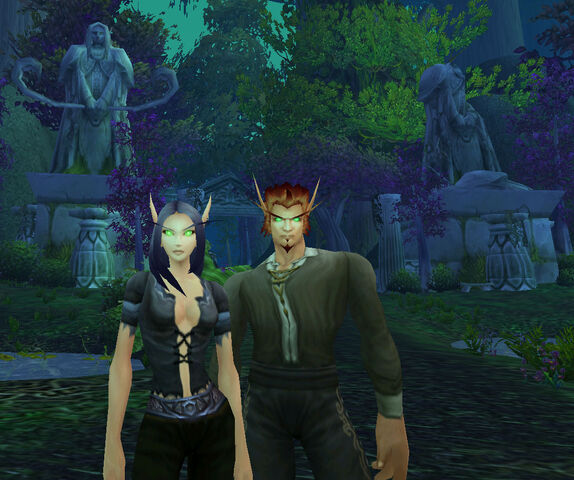 File:Kaldorei statue ruins.jpg