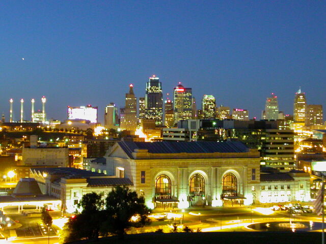 File:Kansas-City-Missouri-Downtown at Twighlight.jpg