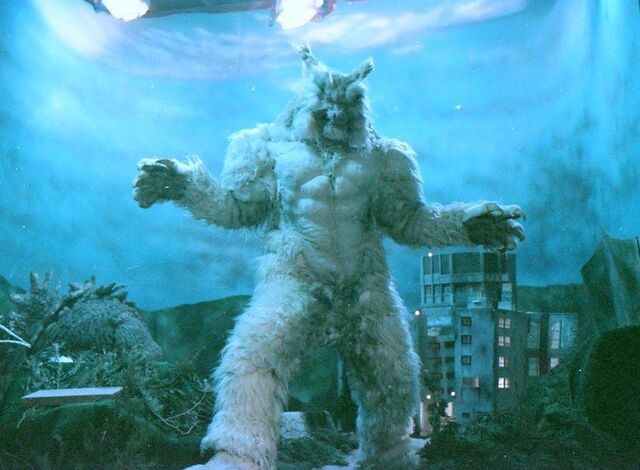 File:Hugewolfman.jpg