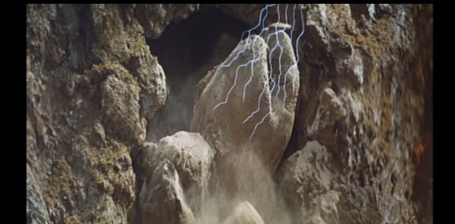 File:Lifting Rodan.png