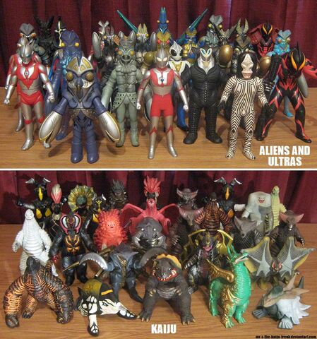 File:Ultraman figuresimage.jpeg