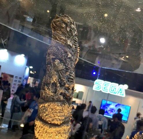 File:ShinGoji Maquette Tail.jpg